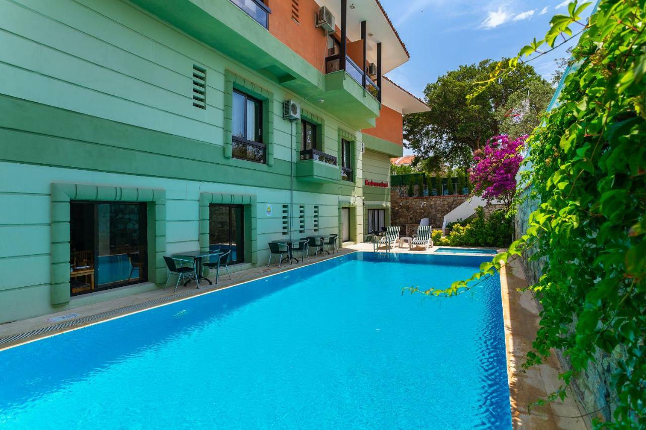 Kabasakal Otel Çeşme Exterior foto
