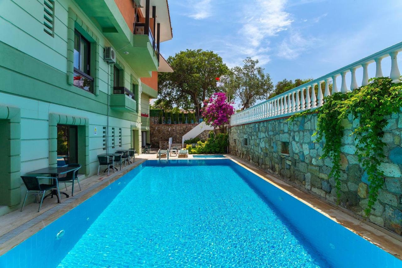 Kabasakal Otel Çeşme Exterior foto