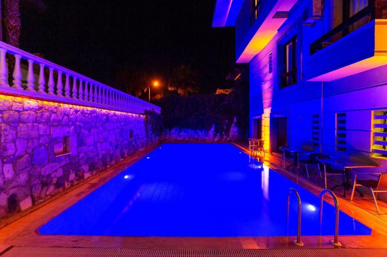Kabasakal Otel Çeşme Exterior foto