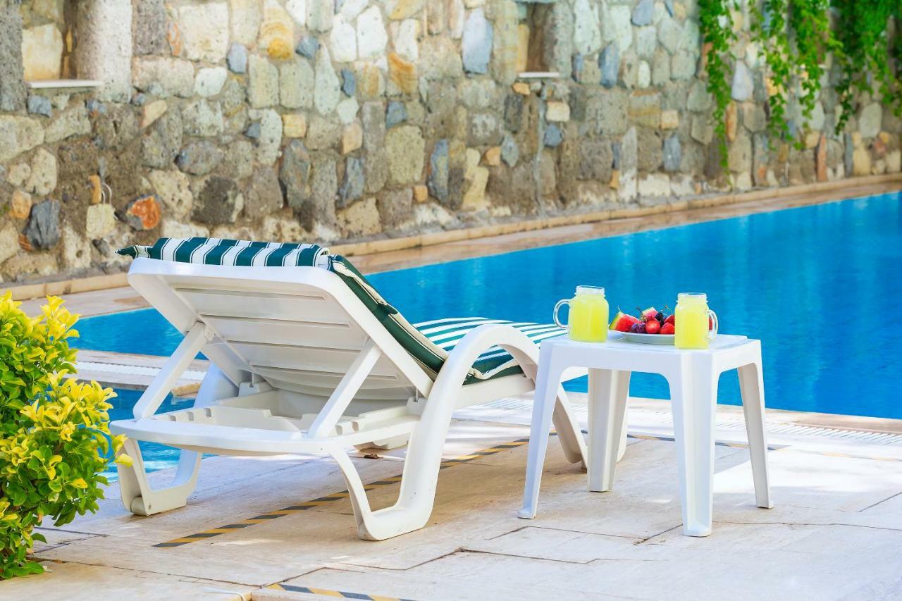 Kabasakal Otel Çeşme Exterior foto